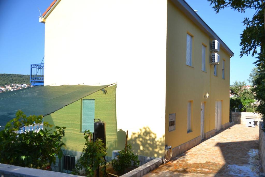 Planikovica Apartments Traù Esterno foto